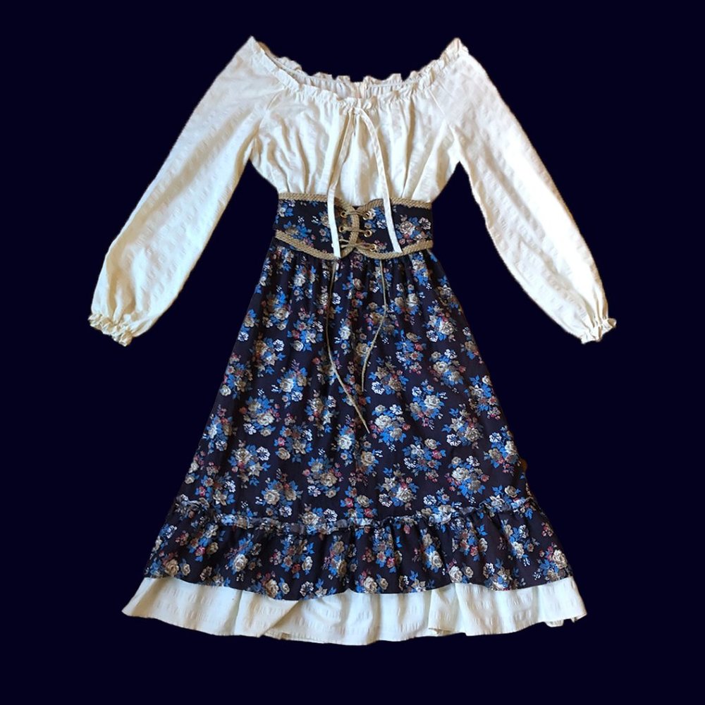 Vintage 1970s Cottagecore Floral Prairie Dress